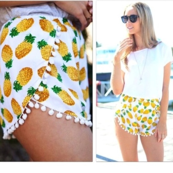 Jules 22 Pants - 🌟2X Host Pick🌟Pineapple Pom Pom short
