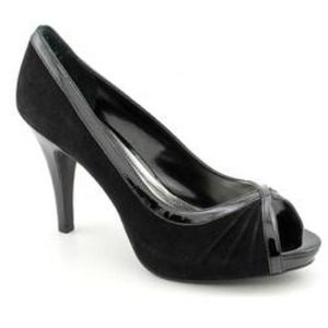 NEW STYLE & CO black suede leather PUMPS heels 10