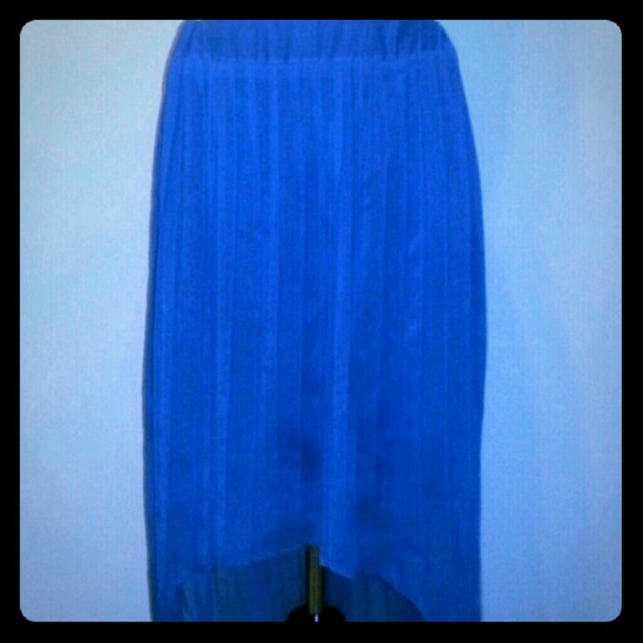 Hi Lo Xhilaration Skirt