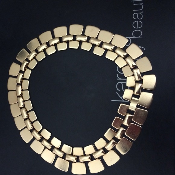 gold necklace