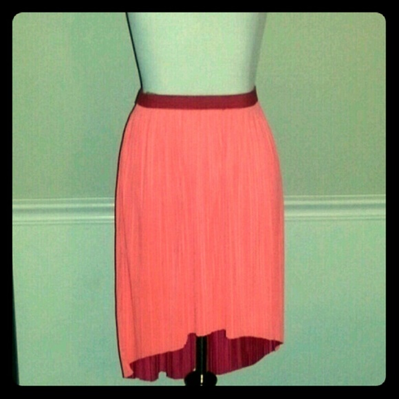 Hi Lo Reversible Xhilaration Skirt