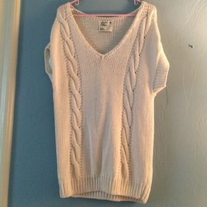 🔴SOLD🔴American Eagle short sleeve sweater