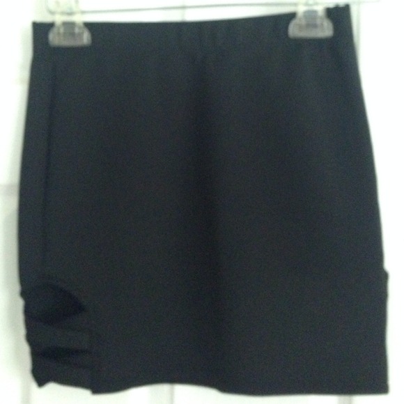 Short black with cutout