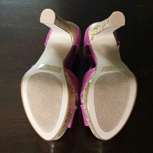 **sold** Super cute Qupid heels! New with box - Picture 3 of 4