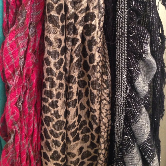 Scarves! - Picture 3 of 3