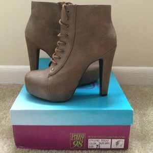 👠🌹High Heel Boots🌹👠