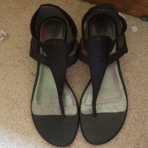 snakeskin wedge thong sandals