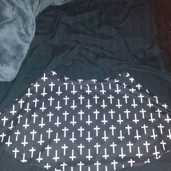 Cross skatet skirt   2for12