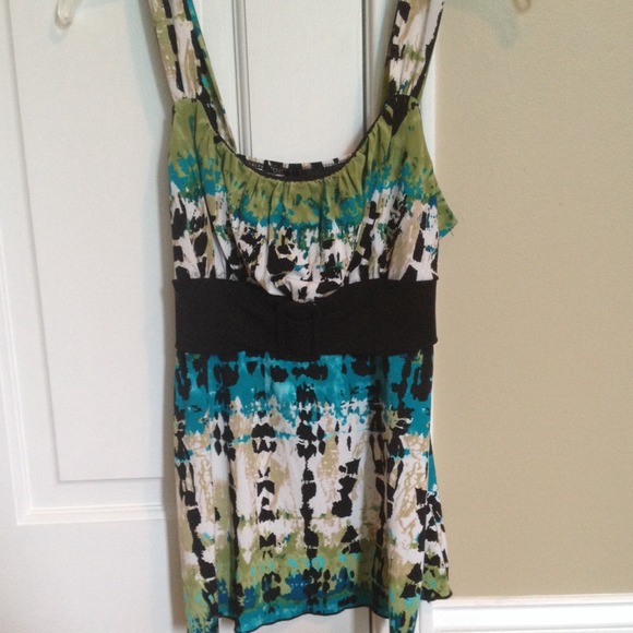 Colorful iz byer top