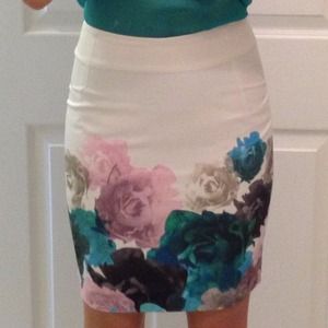 H&M white floral pencil skirt