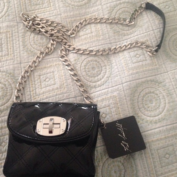 CROSS BODY BLACK BAG