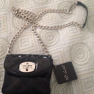 CROSS BODY BLACK BAG