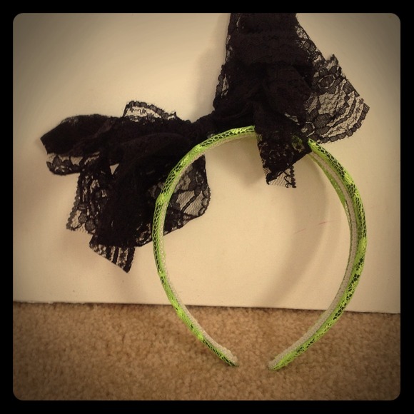 Cute 80's themed head band