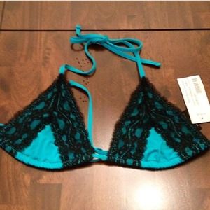 Beach Bunny Swimwear Lady Lace bikini top NWT 👙