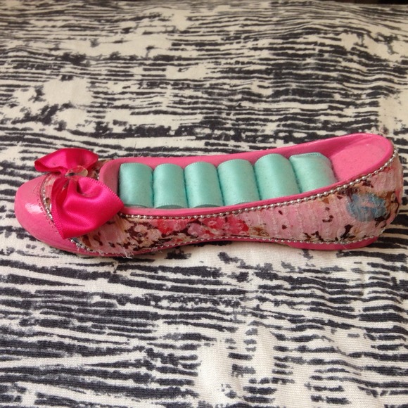 Shoe ring holder