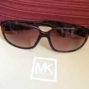 Michael Kors Sunnies / Authentic