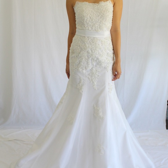 Handmade Dresses & Skirts - White sweetheart satin beaded dress