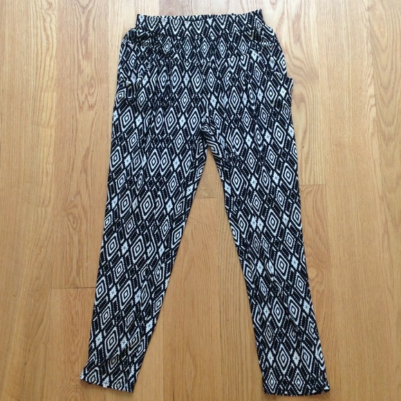 from Korea Pants - Patterned harem pants