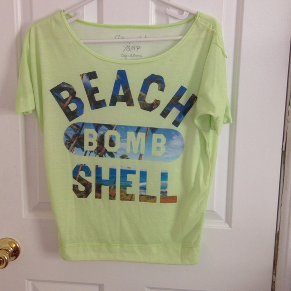 Green beach bombshell shirt
