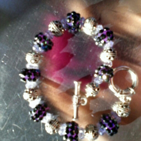 Bracelet - Picture 1 of 4