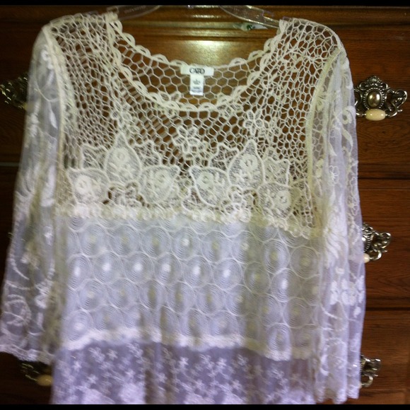 BEAUTIFUL BOHO CROCHET TOP! - Picture 2 of 4