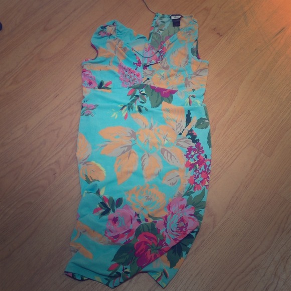 BCBG MaxAzria Mimi maternity dress