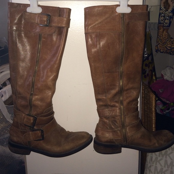 Size 5.5 tall Enzo Angiolini riding boots!