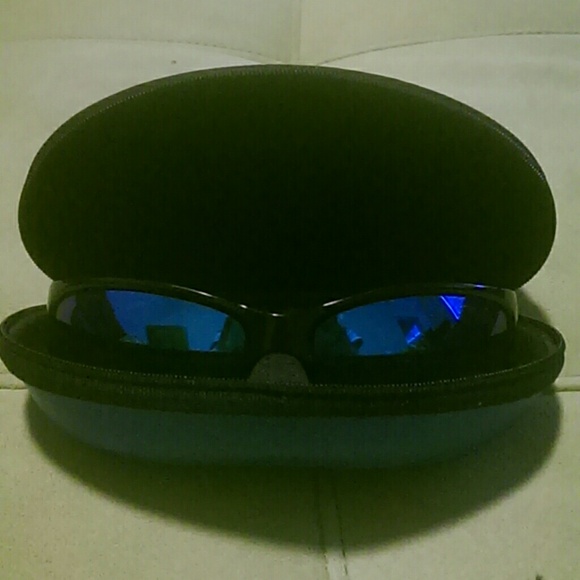 Costa Del Mar sunglasses - Picture 3 of 3