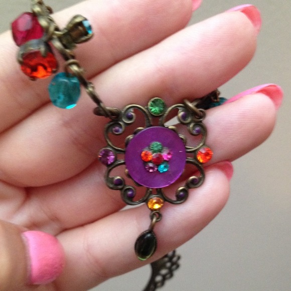 Statement Necklace - Picture 3 of 3