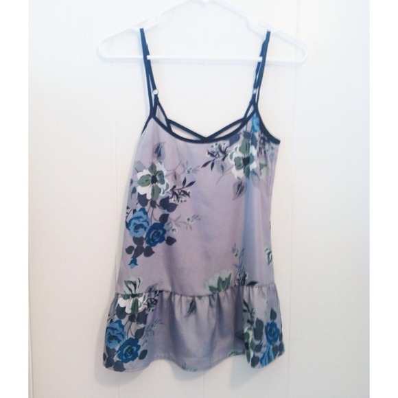 FULL TILT Gray Floral Caged-Back Peplum💙 - Picture 1 of 1