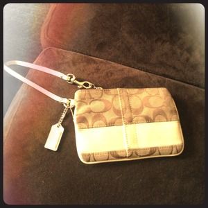 Authentic coach wristlet white and beige