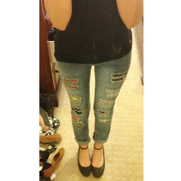 ❌Held til Tuesday❌"Tripp" ripped and patched jeans