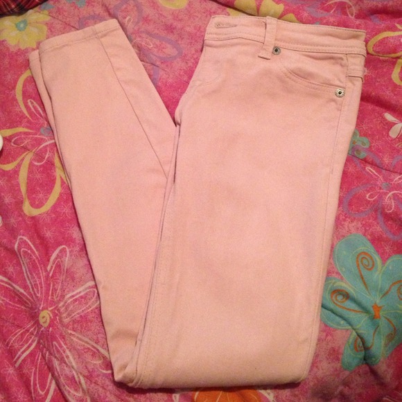 Pink jeans! 💕