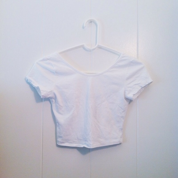 BRANDY MELVILLE White Giselle Top💙