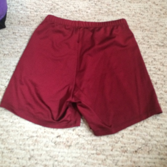 Red spandex - Picture 2 of 3