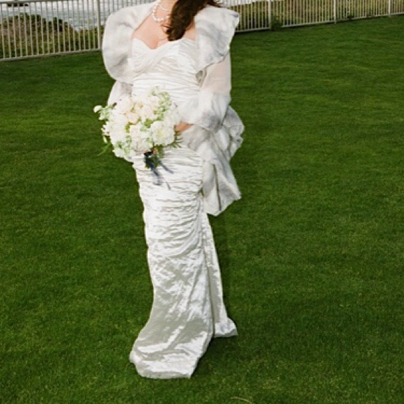Nicole Miller Dresses & Skirts - Wedding dress