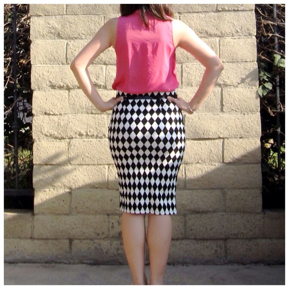 Black & White Midi Skirt - Picture 2 of 2