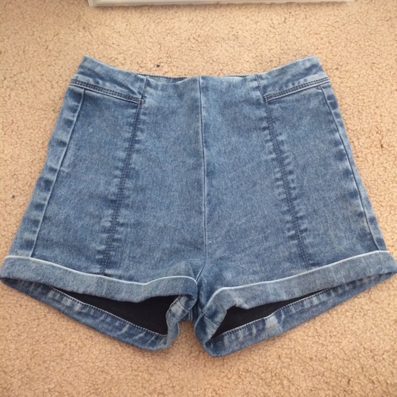 Bullhead Denim Looking High Waisted Shorts