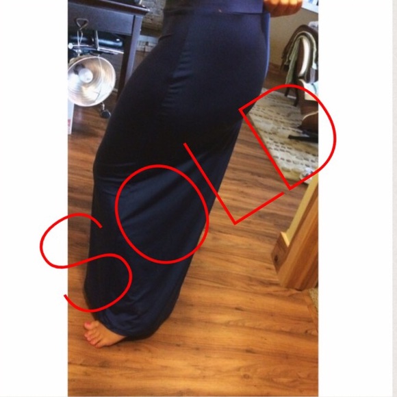 SOLD 🚫 Maxi skirt