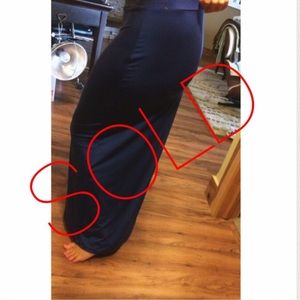 SOLD 🚫 Maxi skirt