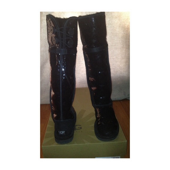 Black Sequin Uggs 💖✨REDUCED✨💖 - Picture 3 of 4