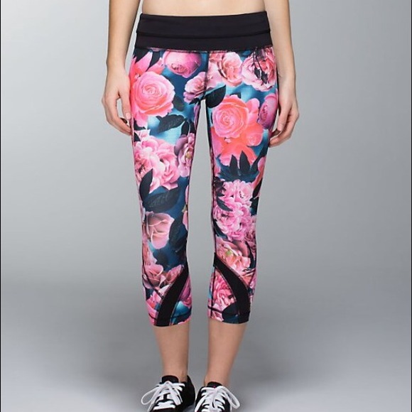 lululemon athletica Pants - Lululemon Run Inspire Flowers 6 💥Keeping💥