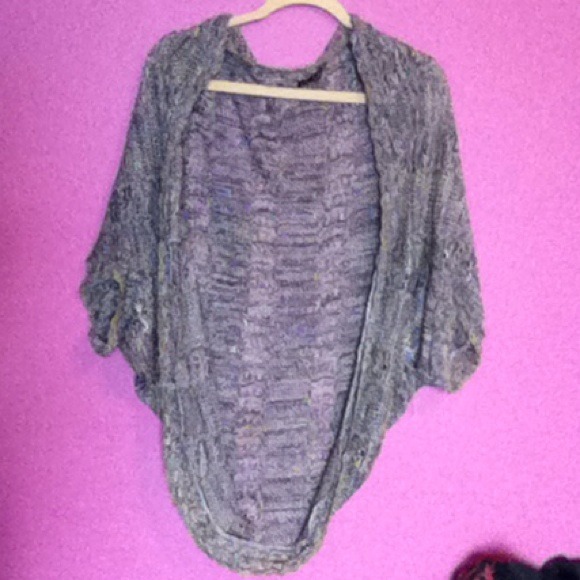 Loose cardigan/sweater