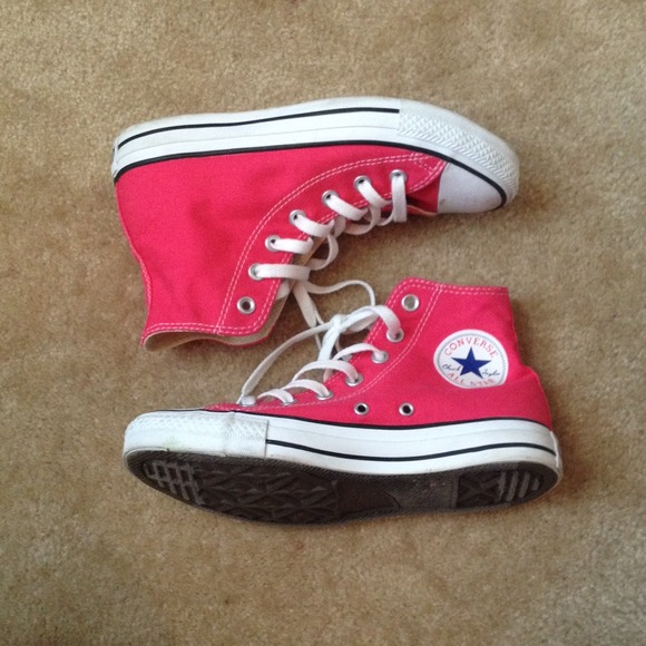 Converse Shoes - Hightop Converse, PINK
