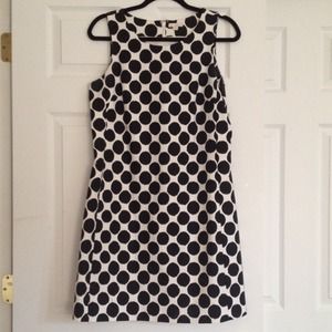 Gap black and white polka dotted dress