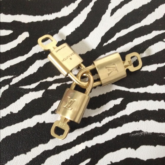 💯Authentic LV Lock and Key