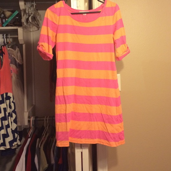 Dress - Picture 1 of 1