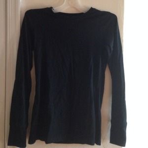 Black long sleeve t shirt