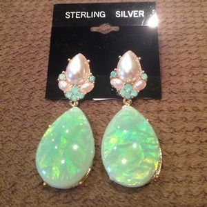 STUNNING Earrings!