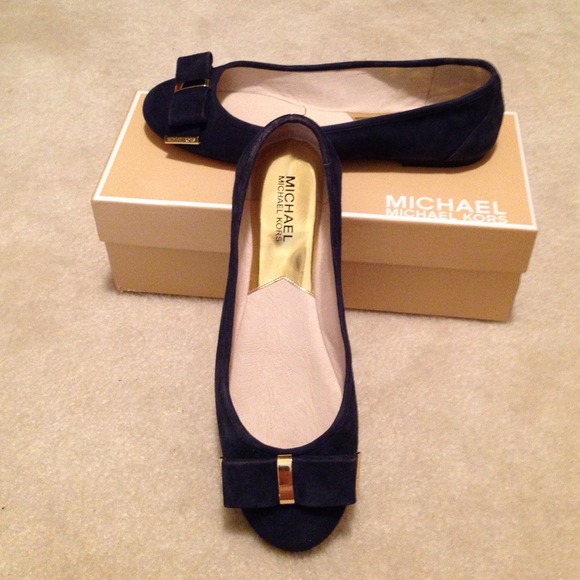 Michael Kors Delphine Navy Ballet Flats size 7.5